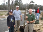 2_2009-03-Coastal-Bryan-Tree-Foundation-Planting-Henderson-Park-016